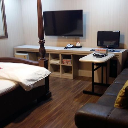 Residence R Hotel Τεγκού Εξωτερικό φωτογραφία