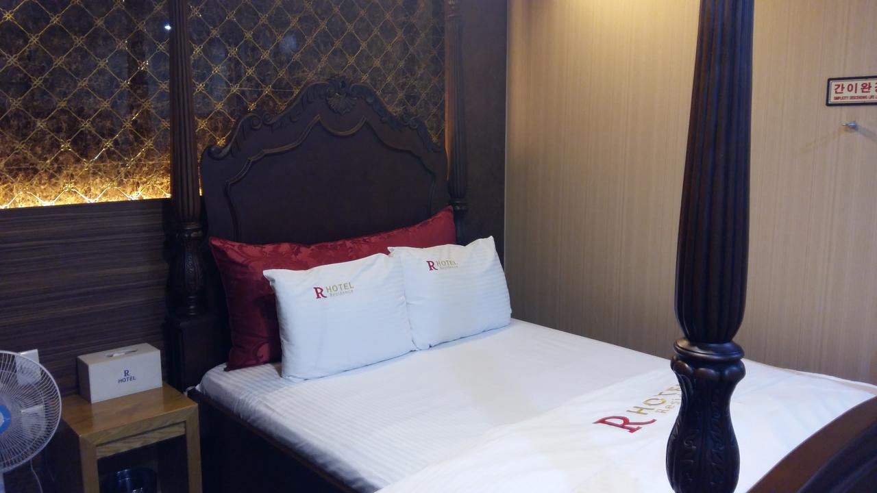 Residence R Hotel Τεγκού Εξωτερικό φωτογραφία